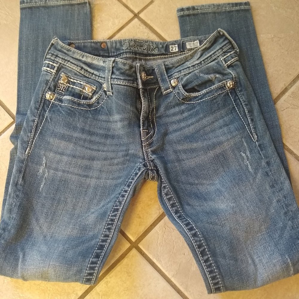 Miss Me Skinny Jeans With White Pocket Accents Size 27